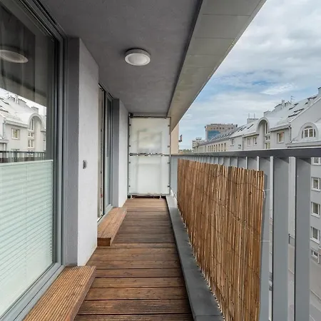 Cricoteque - Luxury 1br Riverside